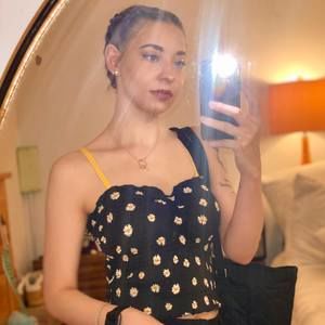 Meet your Posher, Tiffany